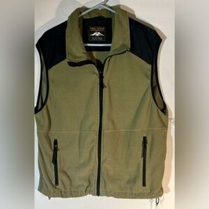 VINTAGE PAC TECH PERFORMANCE GREEN AND BLACK MENS BRST SIZE XL